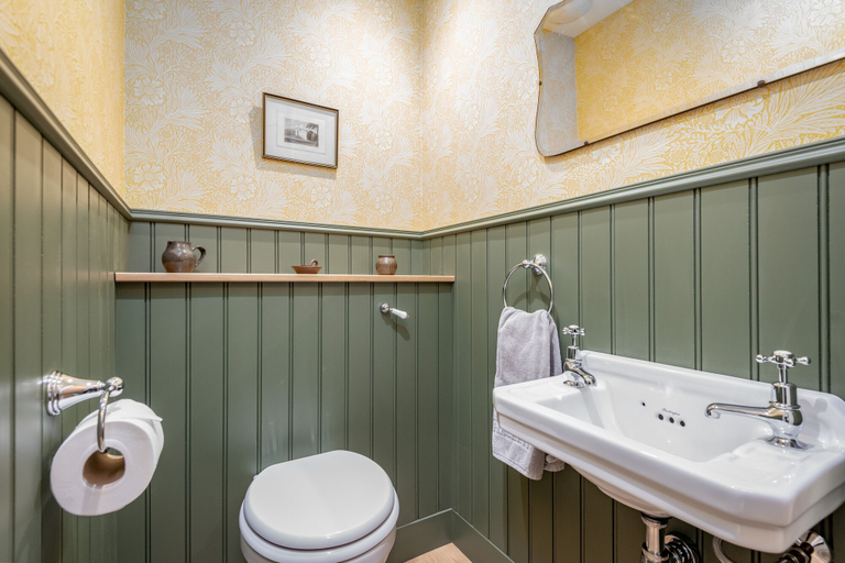 Bathroom, Burnside, Perthshire and Kinross