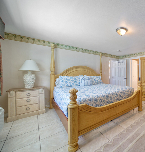 Bedroom 3, Camelot Beach Suites, Pinellas