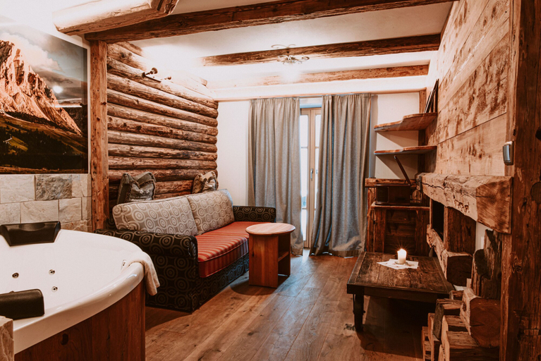 Bedroom 3, Hotel Bergschlössl, Bolzano