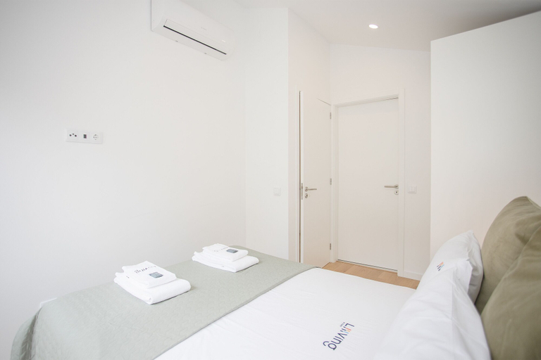 Bedroom 3, NAX Apartment G by Liiiving, Porto