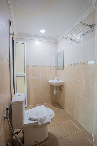 Bathroom 5, Hotel 28 Titiwangsa, Kuala Lumpur