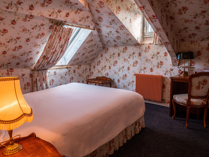 Bedroom 3, Château Des Bondons EI, Seine-et-Marne