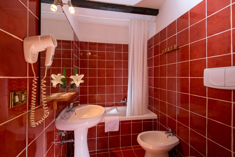 Bathroom 5, Antica Locanda Palmieri, Rome