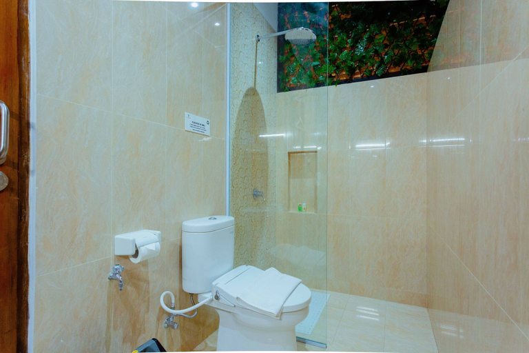 Bathroom 4, Bintan Exotica Resort By Waringin Hospitality, Bintan