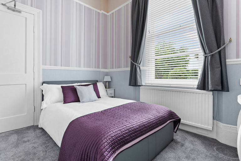 Bedroom 3, The Berburry, Torbay