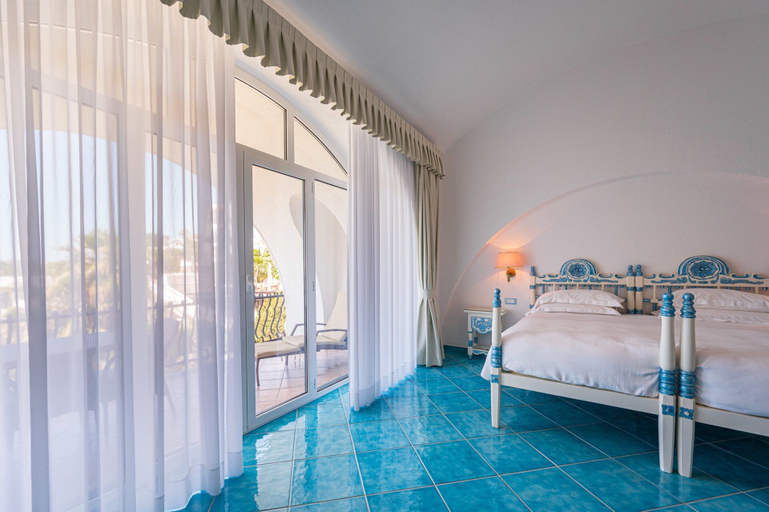 Bedroom 3, Grand Hotel Le Rocce, Latina