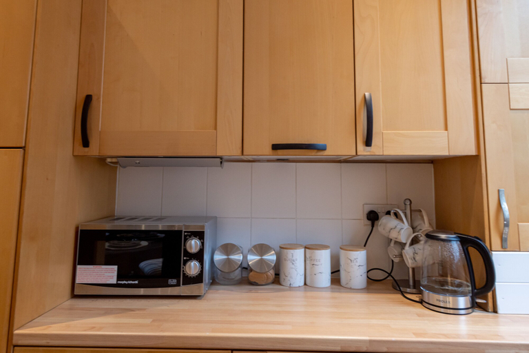 Others 4, 10 Guests - Free Parking - City Centre, Sefton