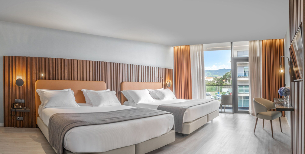 Bedroom 1, Hotel Verde Mar & SPA, Ribeira Grande