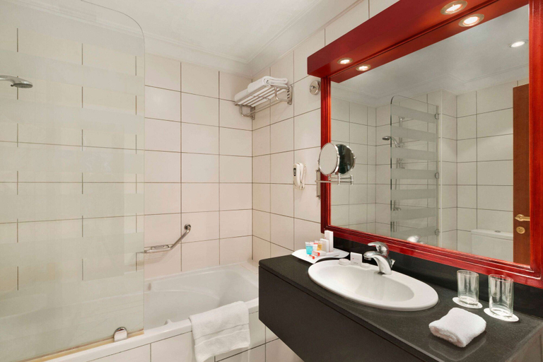 Bathroom 5, Ramada by Wyndham Riyadh, Riyadh