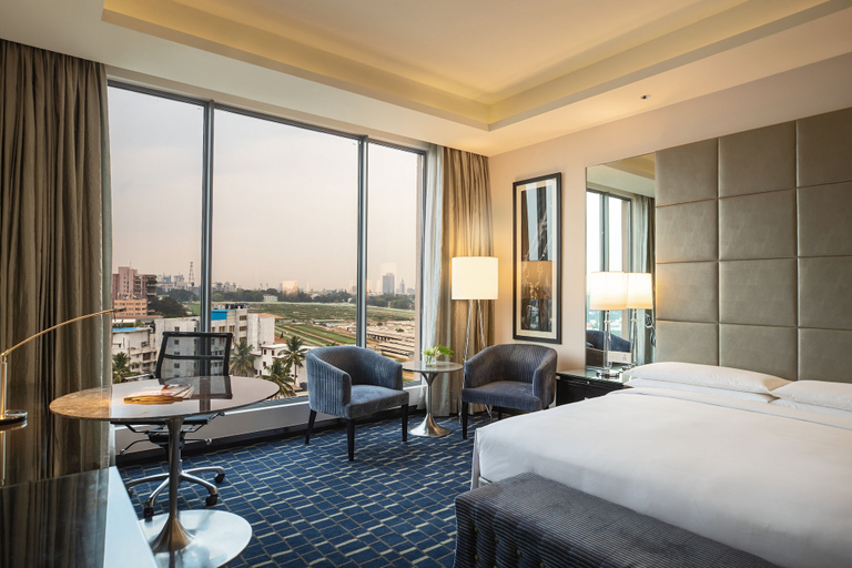 Bedroom 4, Renaissance Bengaluru Race Course Hotel, Bangalore