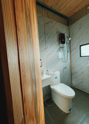 Bathroom, Books Home Dalat, Đà Lạt