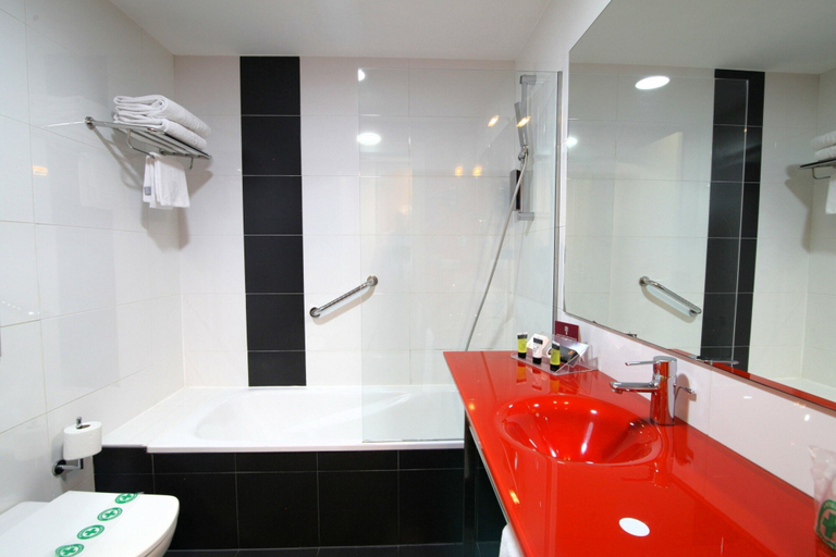 Bathroom 4, ELE Enara Boutique Hotel, Valladolid