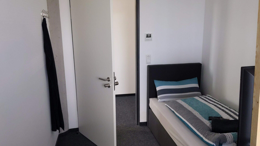 Bedroom 2, Business-Motel, Enzkreis