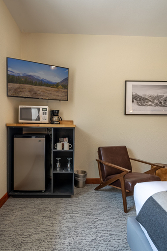 Others 5, Hotel Leavenworth, Chelan