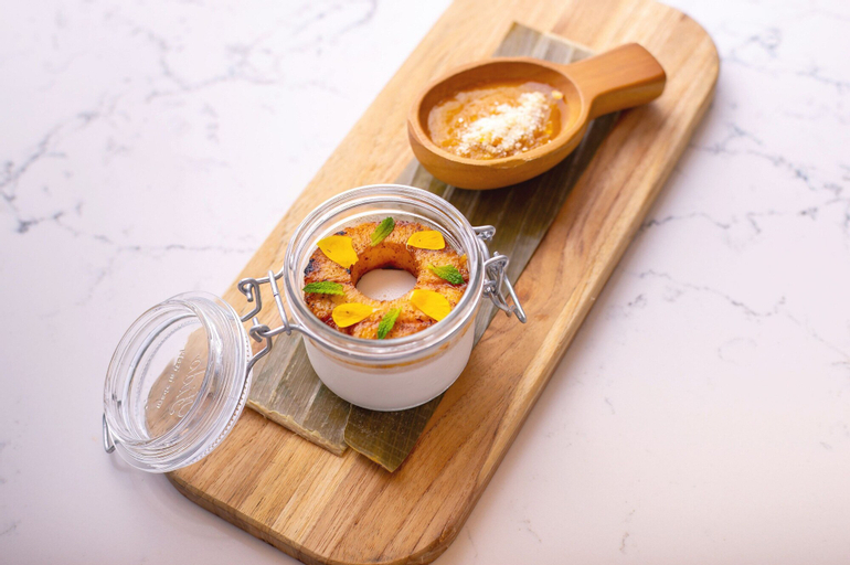 Food & Drinks 11