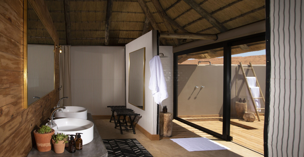 Bathroom, Kwessi Dunes, Gibeon