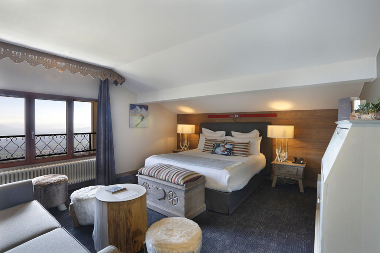 Bedroom 2, Chalet Hôtel La Mainaz Restaurant & Resort, Ain