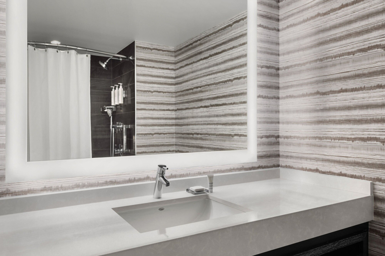 Bathroom 5, Bridgewater Marriott, Somerset