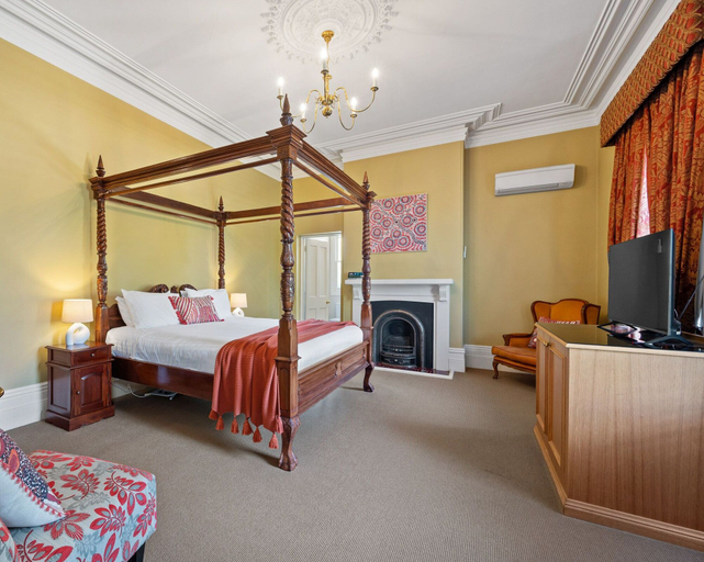 Bedroom 2, Clydesdale Manor, Hobart