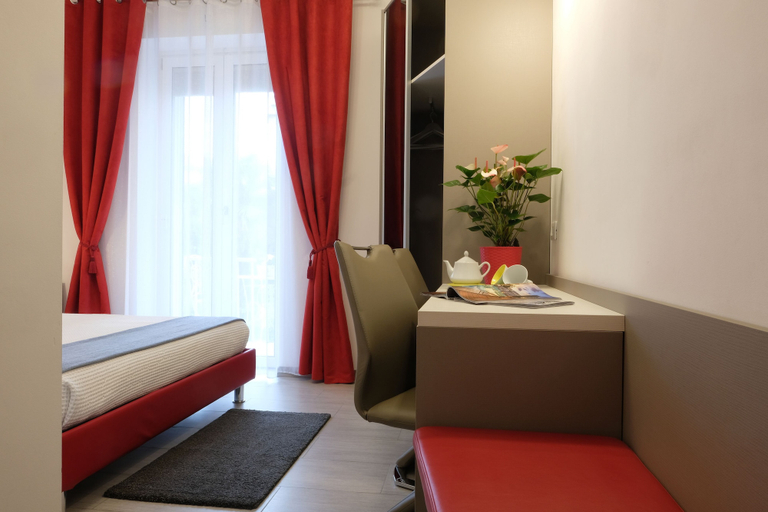 Bedroom 3, LeNotti Verona, Verona
