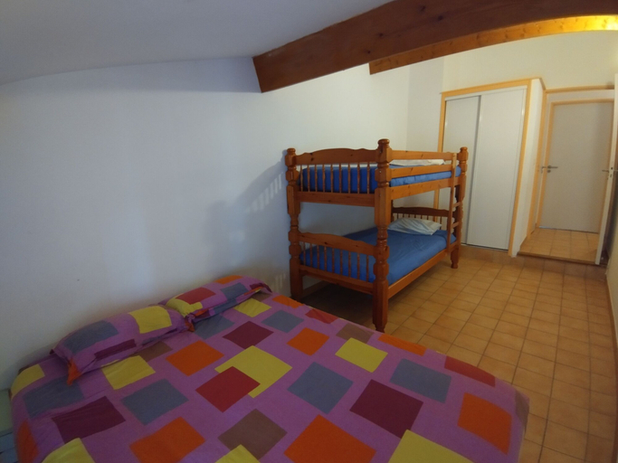 Bedroom 3, Gîte de L'aspa, Vaucluse