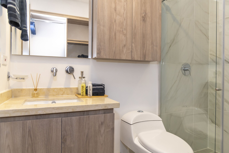 Bathroom, LUXURY STUDIO, Santiago de Cali