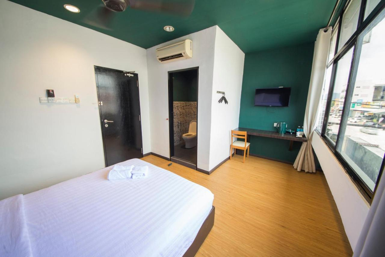 Bedroom 4, Room V @ Jalan Jenang, Batu Pahat
