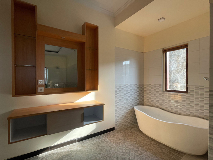 Bathroom 6