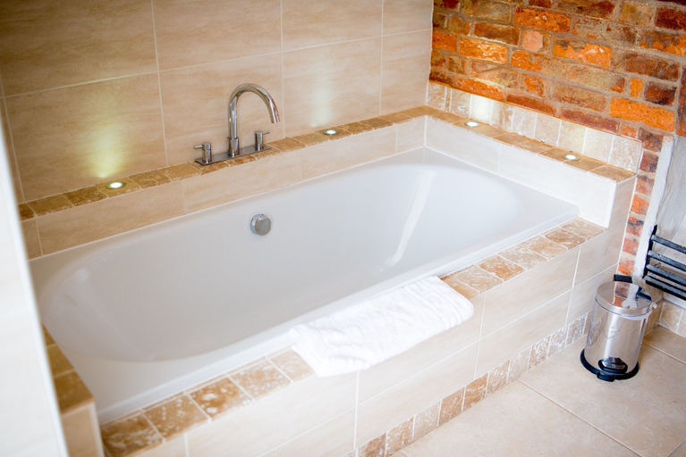 Bathroom 5, Mannings Hotel, Cornwall