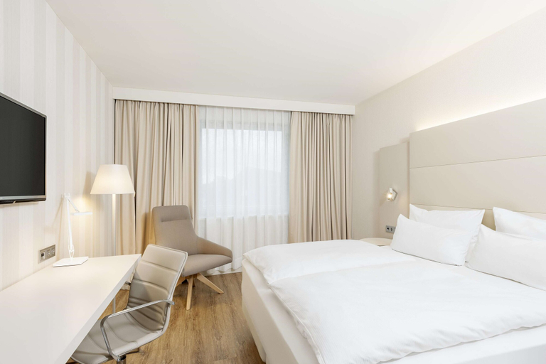 Bedroom 4, NH Düsseldorf City-Nord, Düsseldorf
