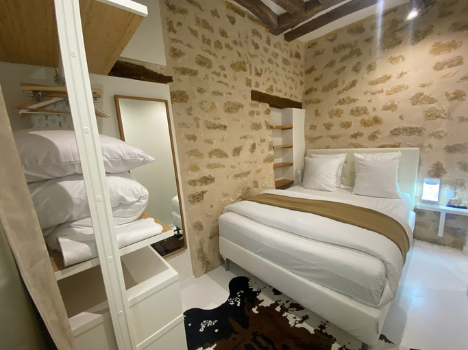 Bedroom 4, Les Patios du Marais, Paris