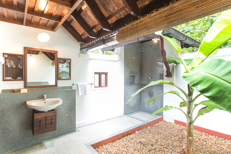 Bathroom 5, Coconut Lagoon - Cgh Earth, Kottayam