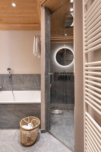 Bathroom 5, Hotel Steffani, Maloja