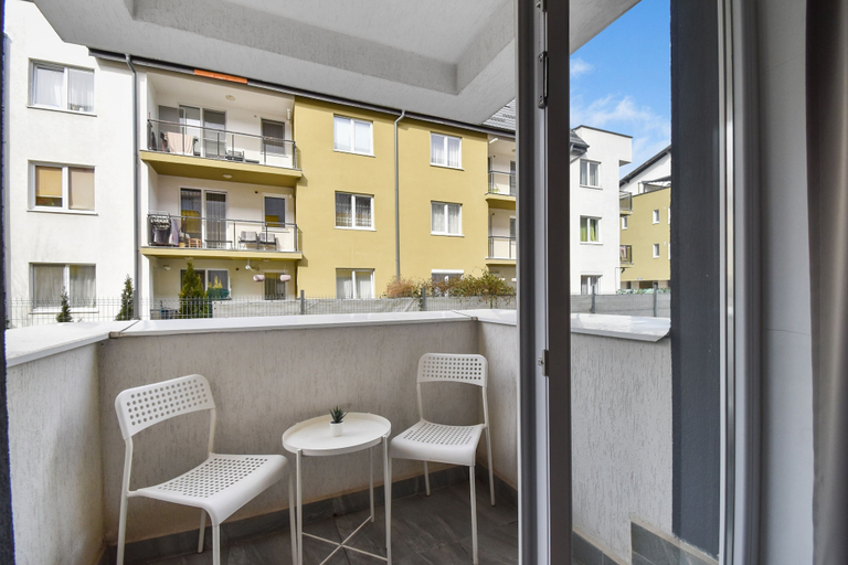 Others 5, Blue Apartment near Shopping City Brasov, Brasov