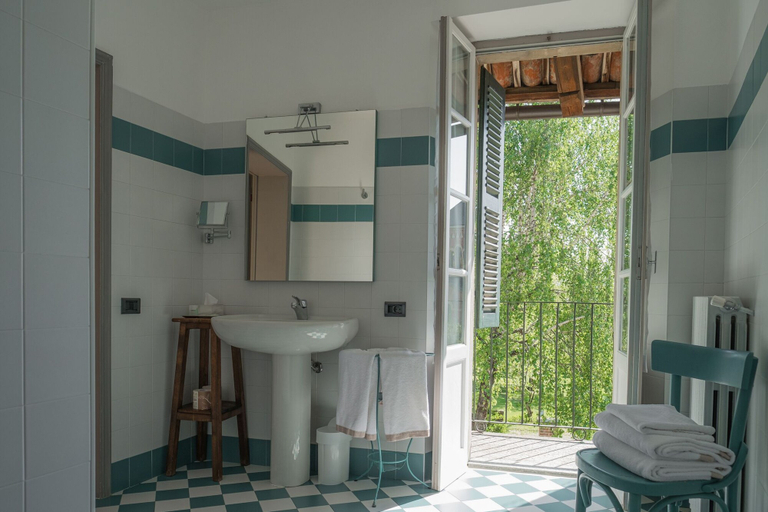 Bathroom 4, Albergo Real Castello, Cuneo
