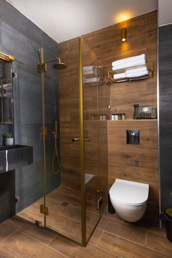 Bathroom 5, H-34 Boutique Hotel