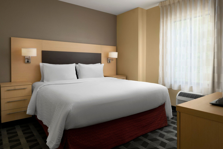Bedroom 3, TownePlace Suites by Marriott Ann Arbor, Washtenaw