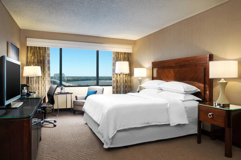 Bedroom 3, Memphis Riverline Hotel, Shelby