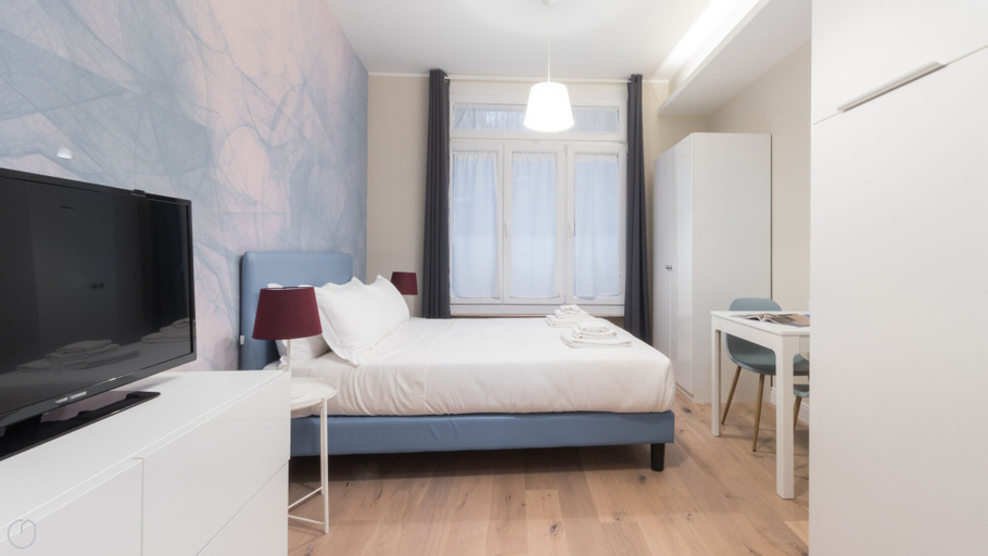 Others 4, Italianway - Garibaldi 104 B, Milano