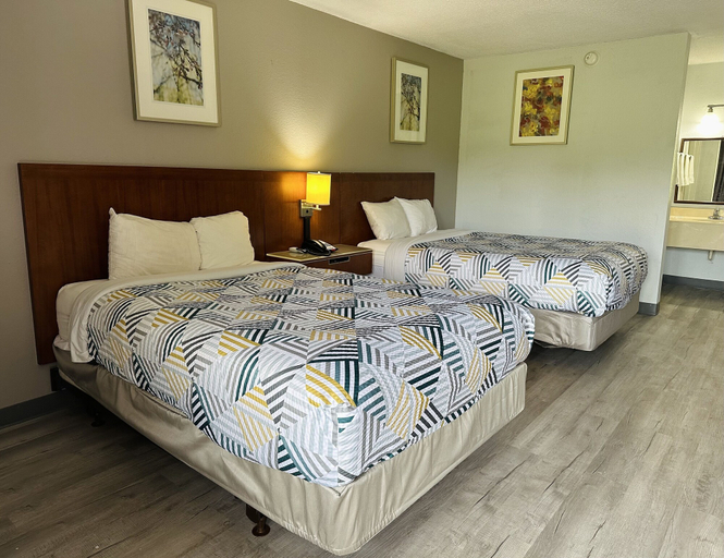 Bedroom 4, Motel 6 Forrest City, AR, Saint Francis