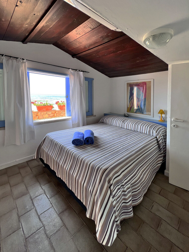 Bedroom 4, Aeneas' Landing Resort, Latina
