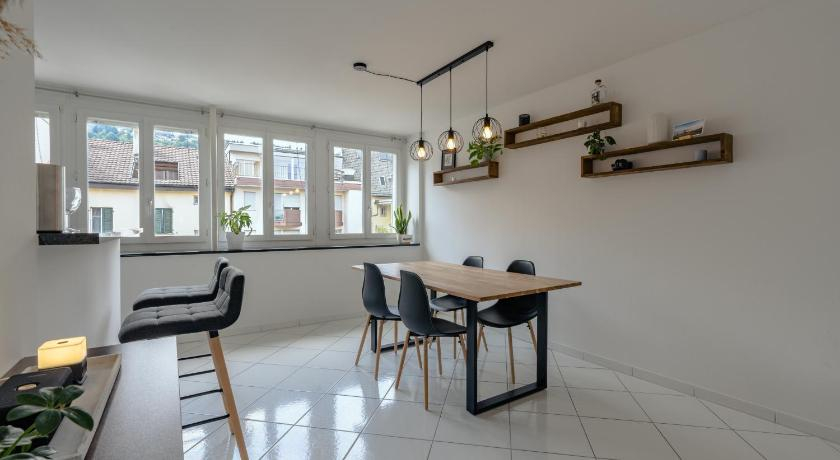 Others 5, Apartment in the city center with free parking, Biel