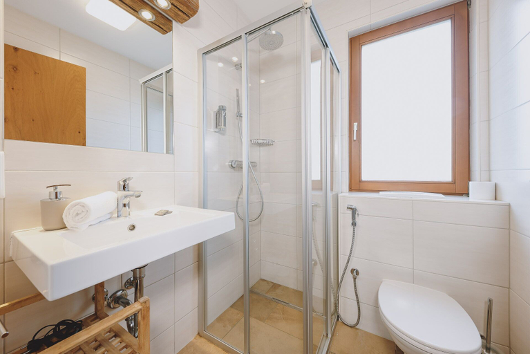 Bathroom 3, Chalet Badia by we rent, Zell am See