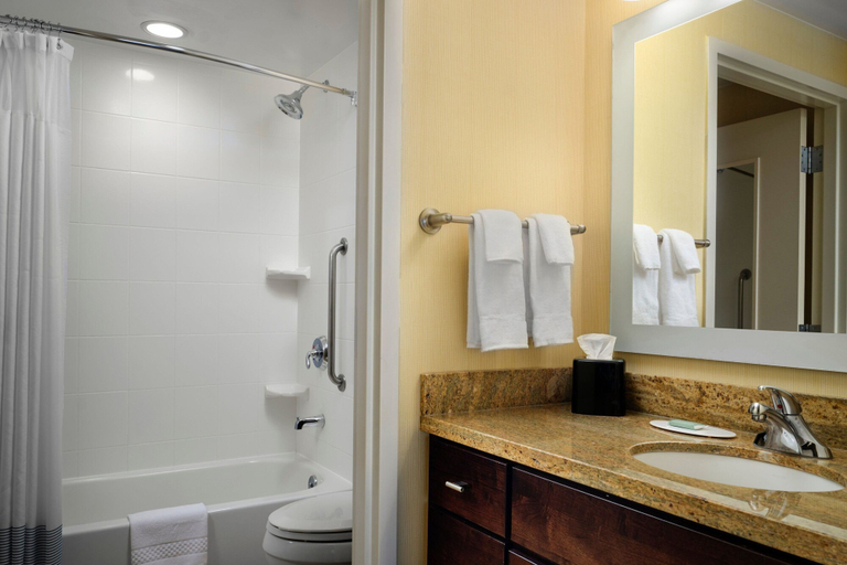 Bathroom 4, TownePlace Suites by Marriott Ann Arbor, Washtenaw