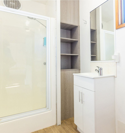 Bathroom 3, NRMA Port Campbell Holiday Park, Corangamite - South