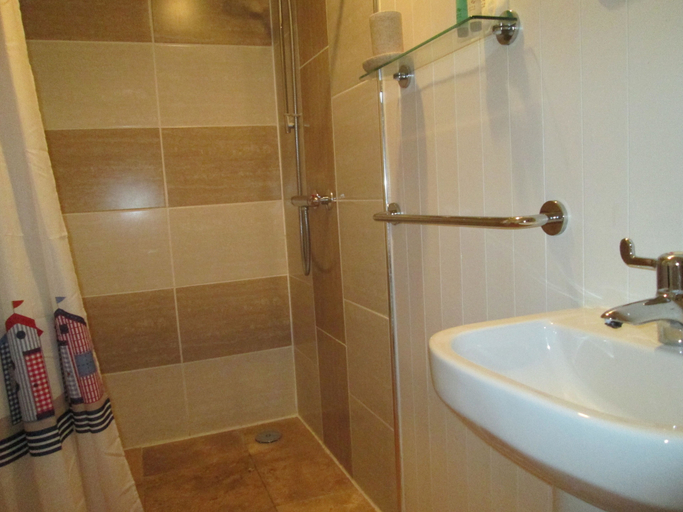 Bathroom 3, Weston Manor Bed and Breakfast, Isle of Wight