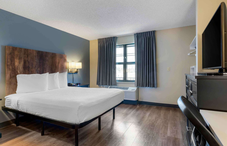Bedroom 8