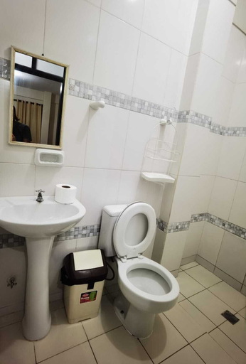 Bathroom 3, Hostal Killa, Andrés Ibáñez