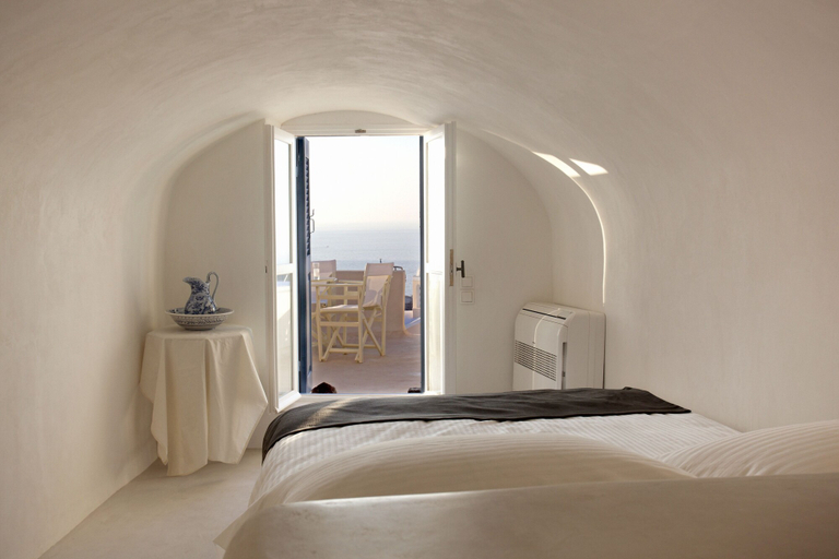 Bedroom 4, Oia Mansion, South Aegean