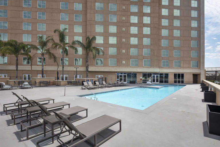 Sport & Beauty 2, DoubleTree by Hilton Hotel Modesto, Stanislaus